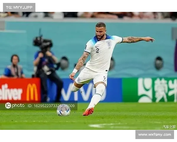 千万不要错过法国队与英格兰的激烈对决!这场比赛看点满满 千万不要错过法国队与英格兰的激烈对决!这场比赛看点满满